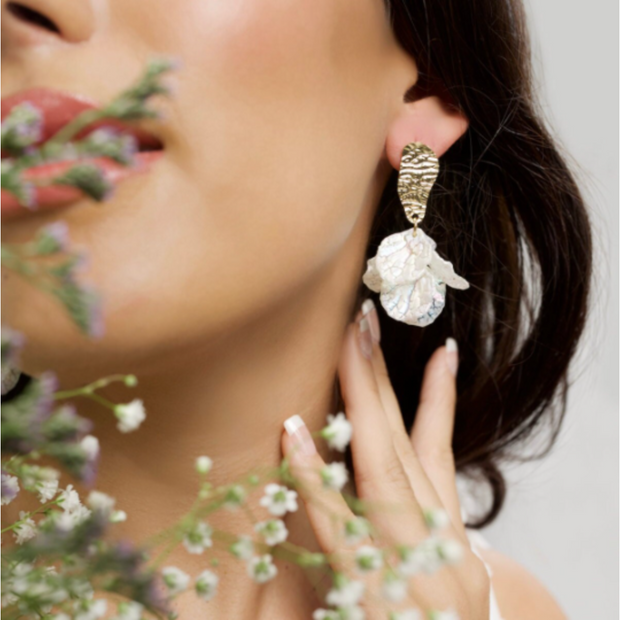 Floral Shell Dangle Earrings-White